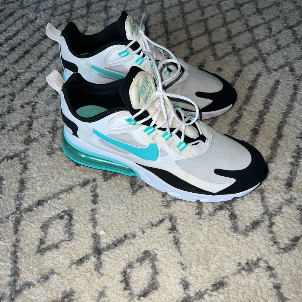 Nike Air Max 270 React